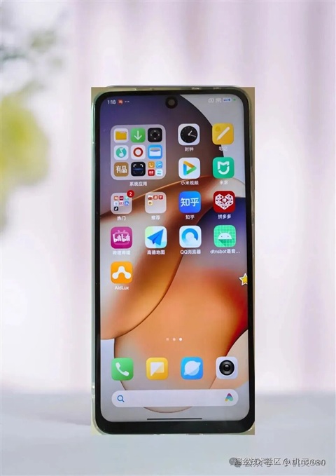 范式革命:从OPPO Reno16到ibbot智体机灵,手机如何从“工具集合”进化为“智慧伙伴”?